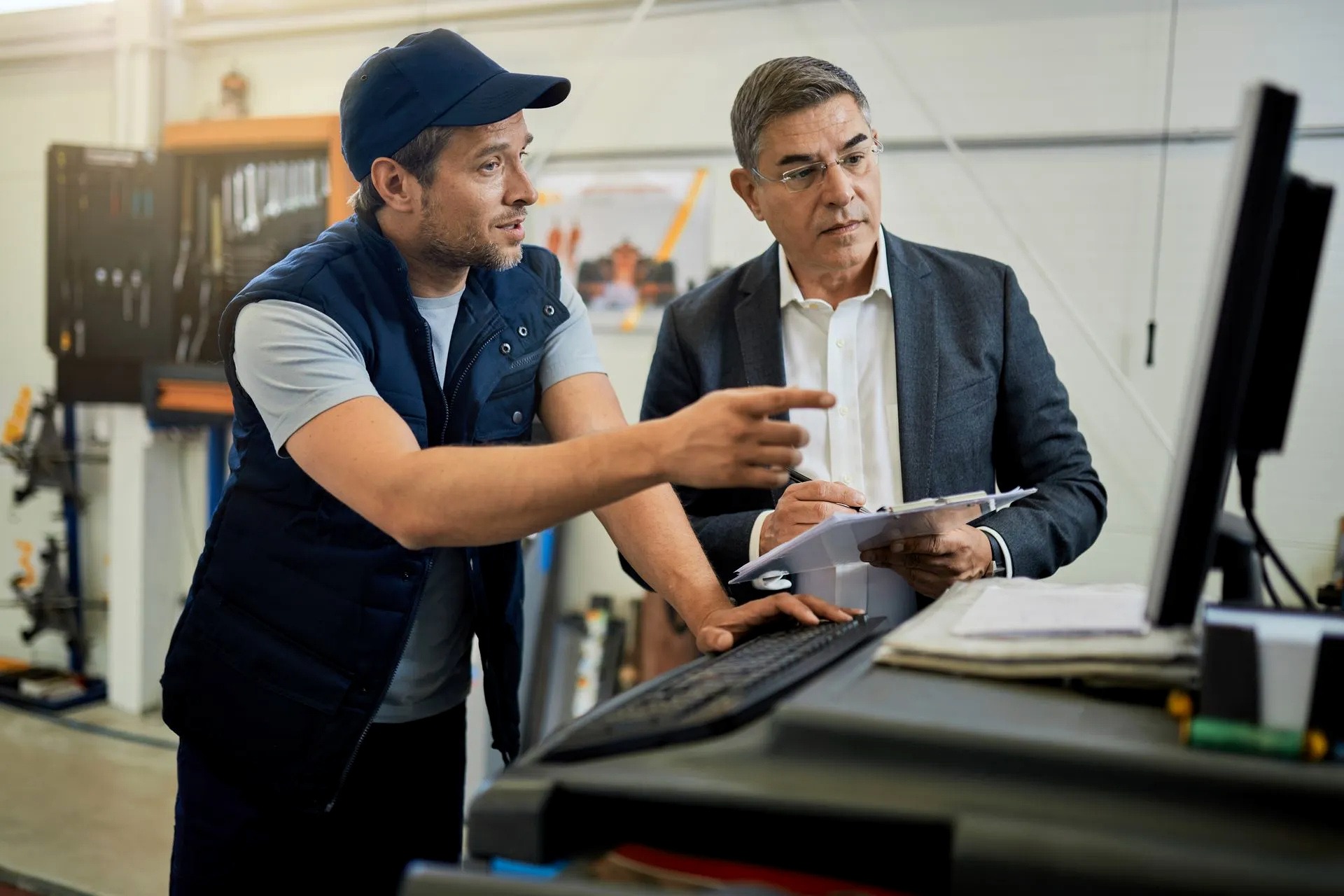 Infraestrutura elétrica e equipe técnica